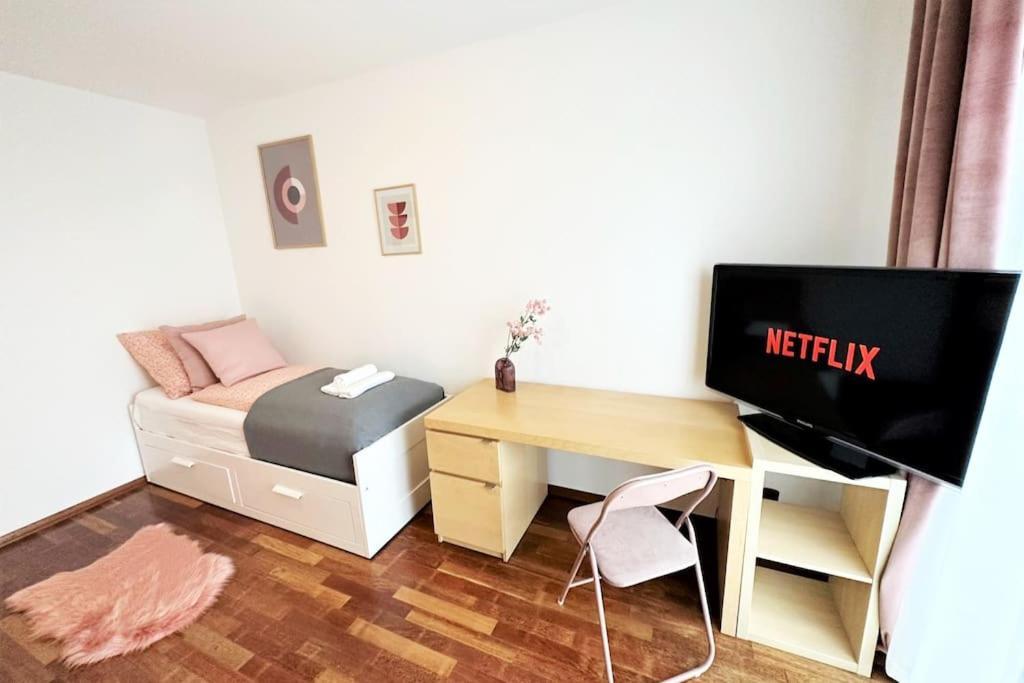 Exclusive Penthouse Near Citycenter 120M2 +Netflix Krakow Ngoại thất bức ảnh