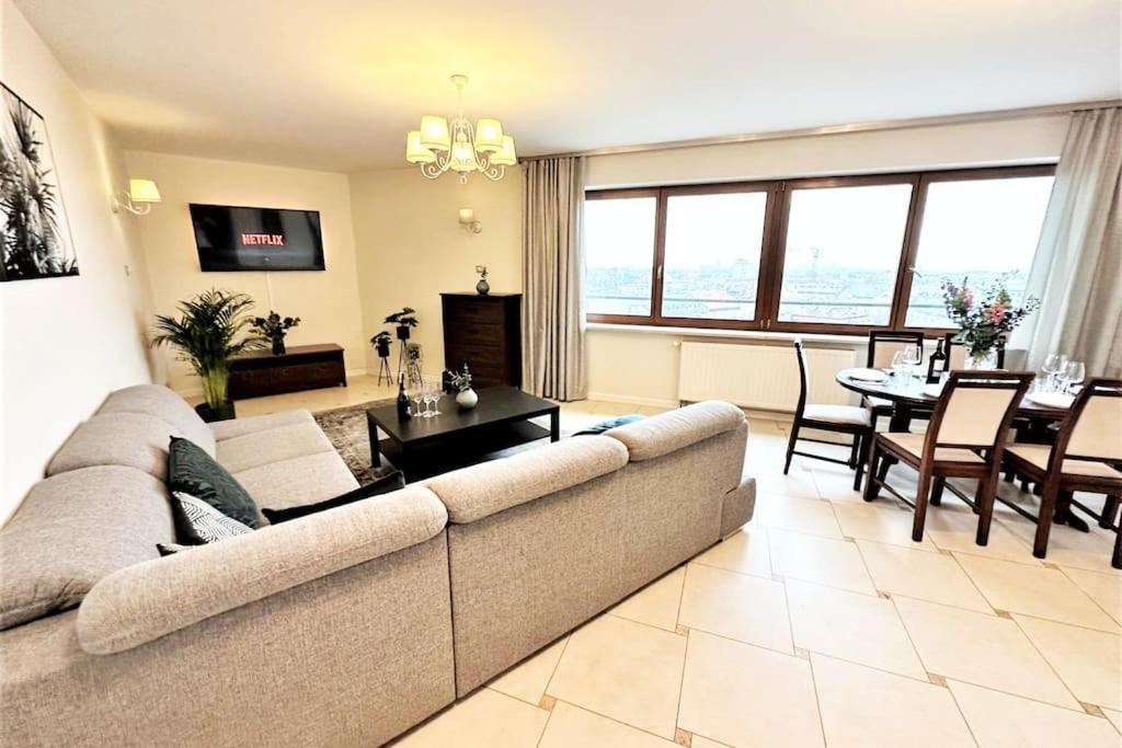 Exclusive Penthouse Near Citycenter 120M2 +Netflix Krakow Ngoại thất bức ảnh