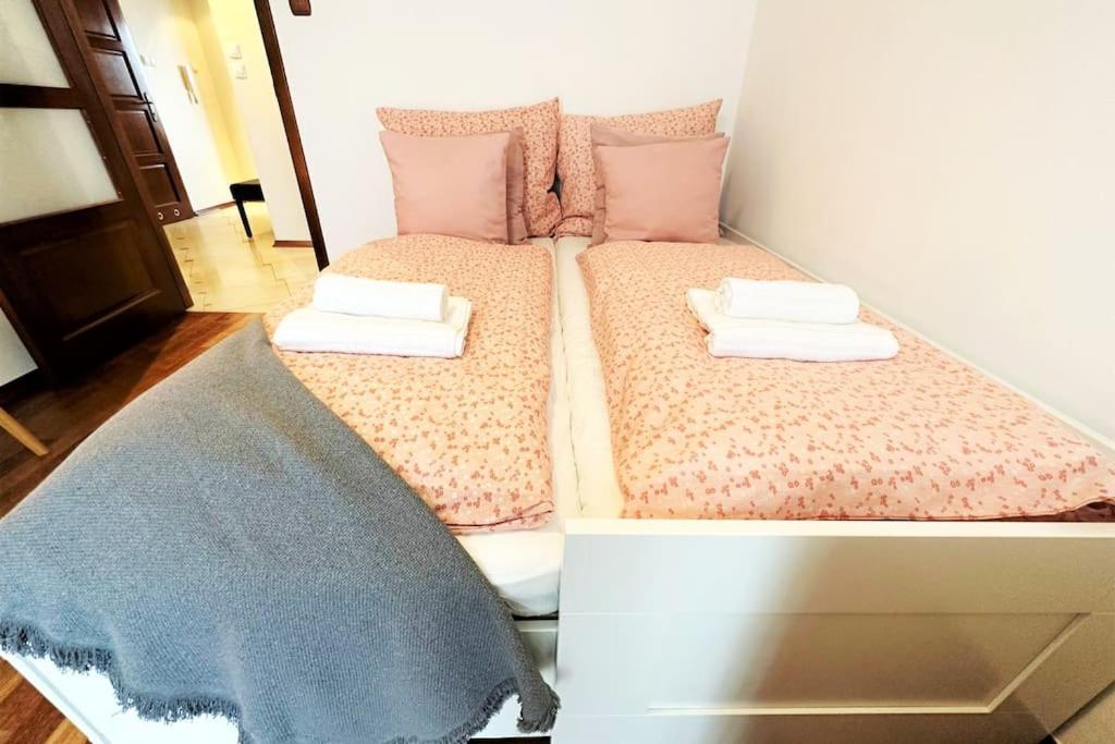 Exclusive Penthouse Near Citycenter 120M2 +Netflix Krakow Ngoại thất bức ảnh